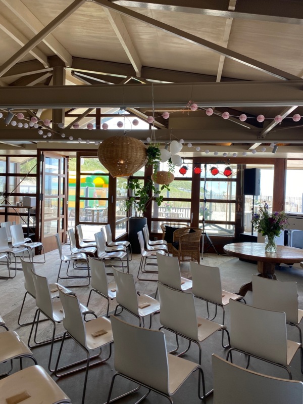 Bruidszaal_met_eigen_terras_en_aankleding.jpeg