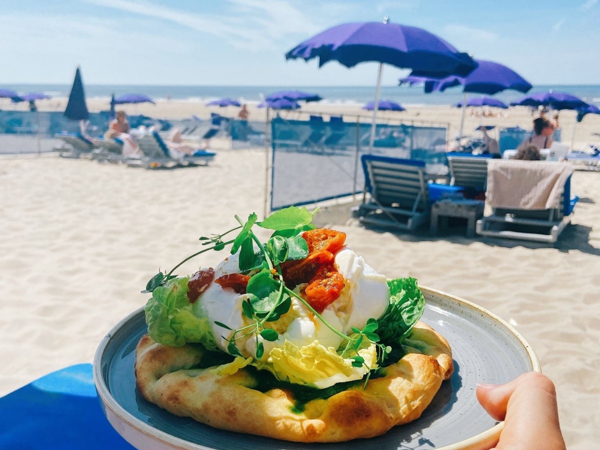 Geniet van Tijn's authentieke strandkeuken!
